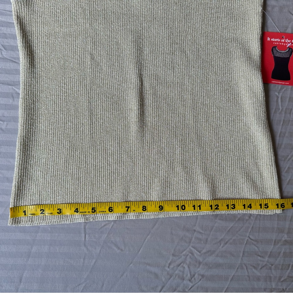 Cable & Gauge•embellished mock turtleneck sleeveless blouse•medium•silk blend - Picture 10 of 10